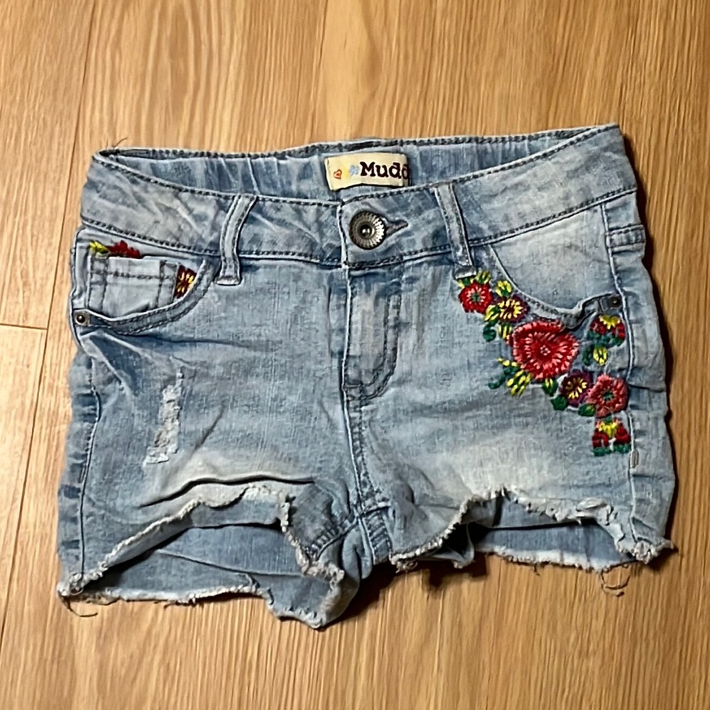 Mudd Embroidered Jean Shorts